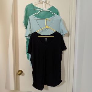 Set of 3 v neck maternity Ts